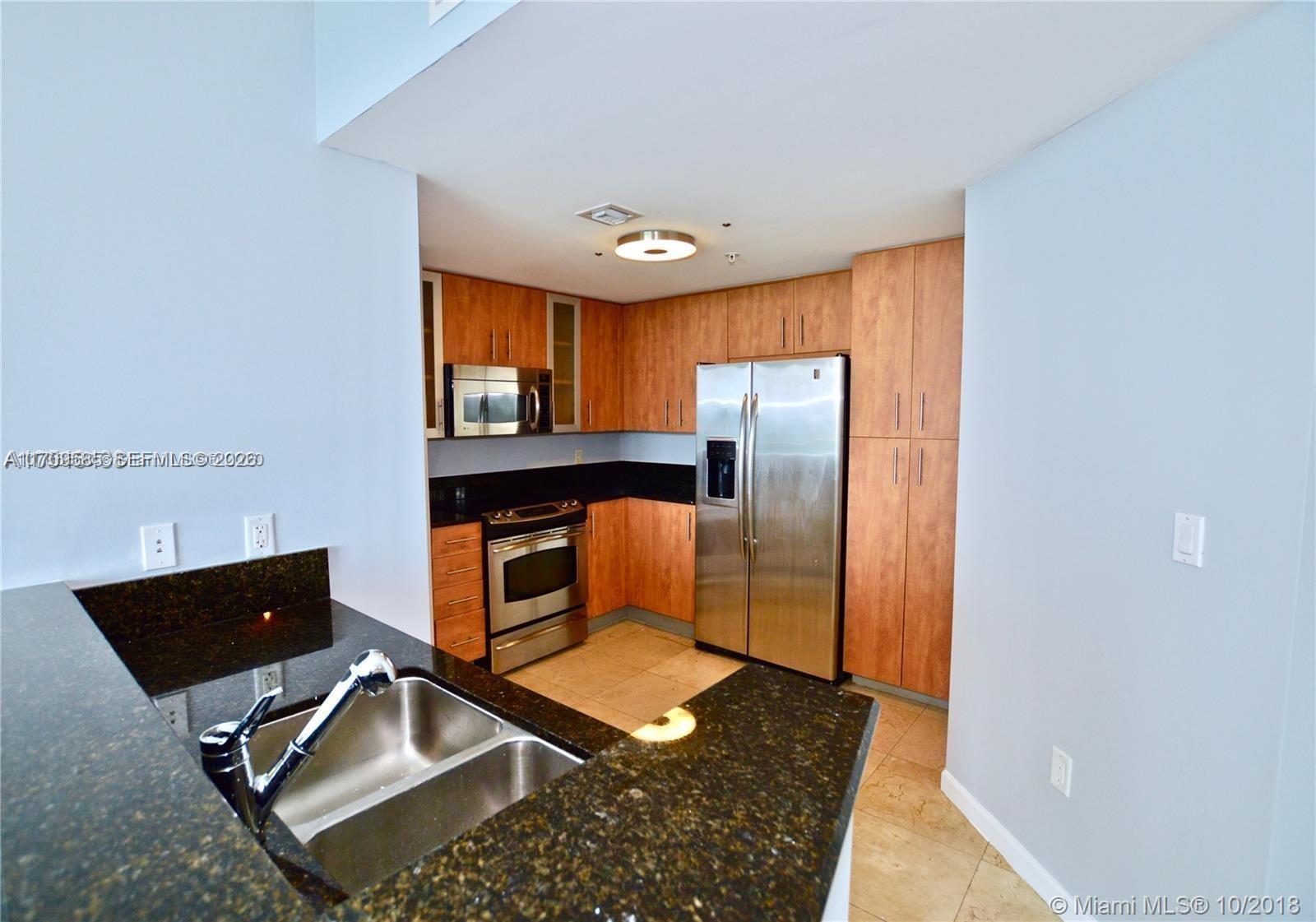 7900 Harbor Island Dr 806 Property Photo 10