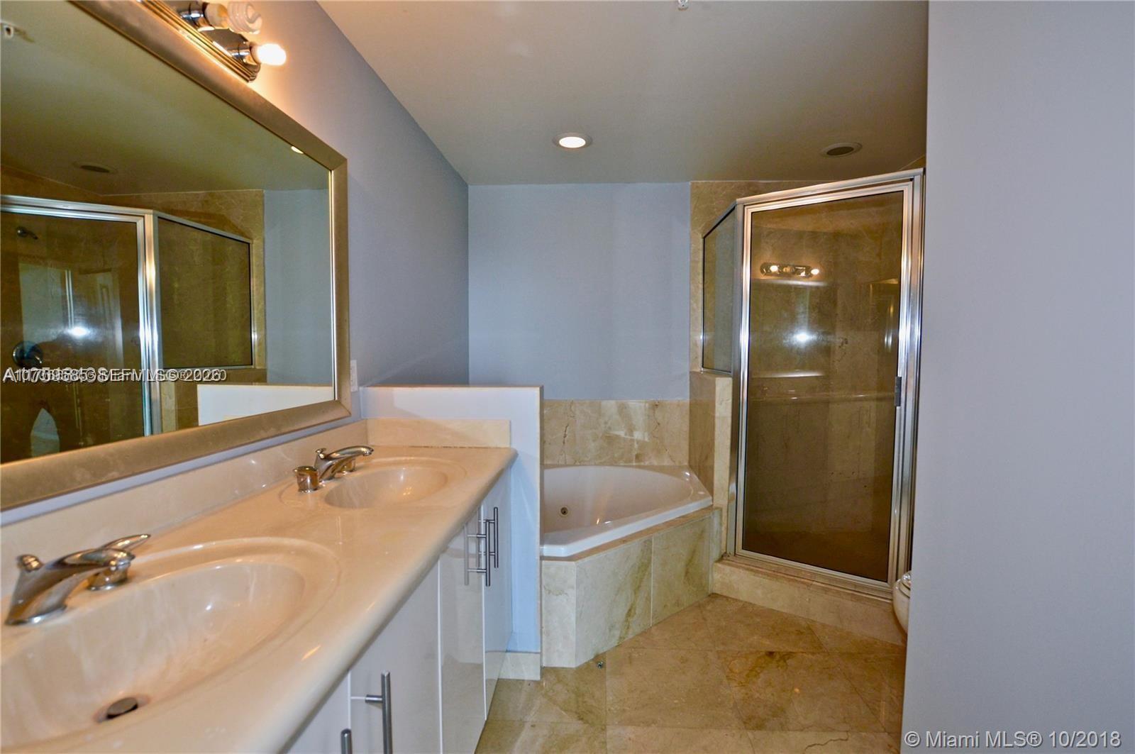 7900 Harbor Island Dr 806 Property Photo 17