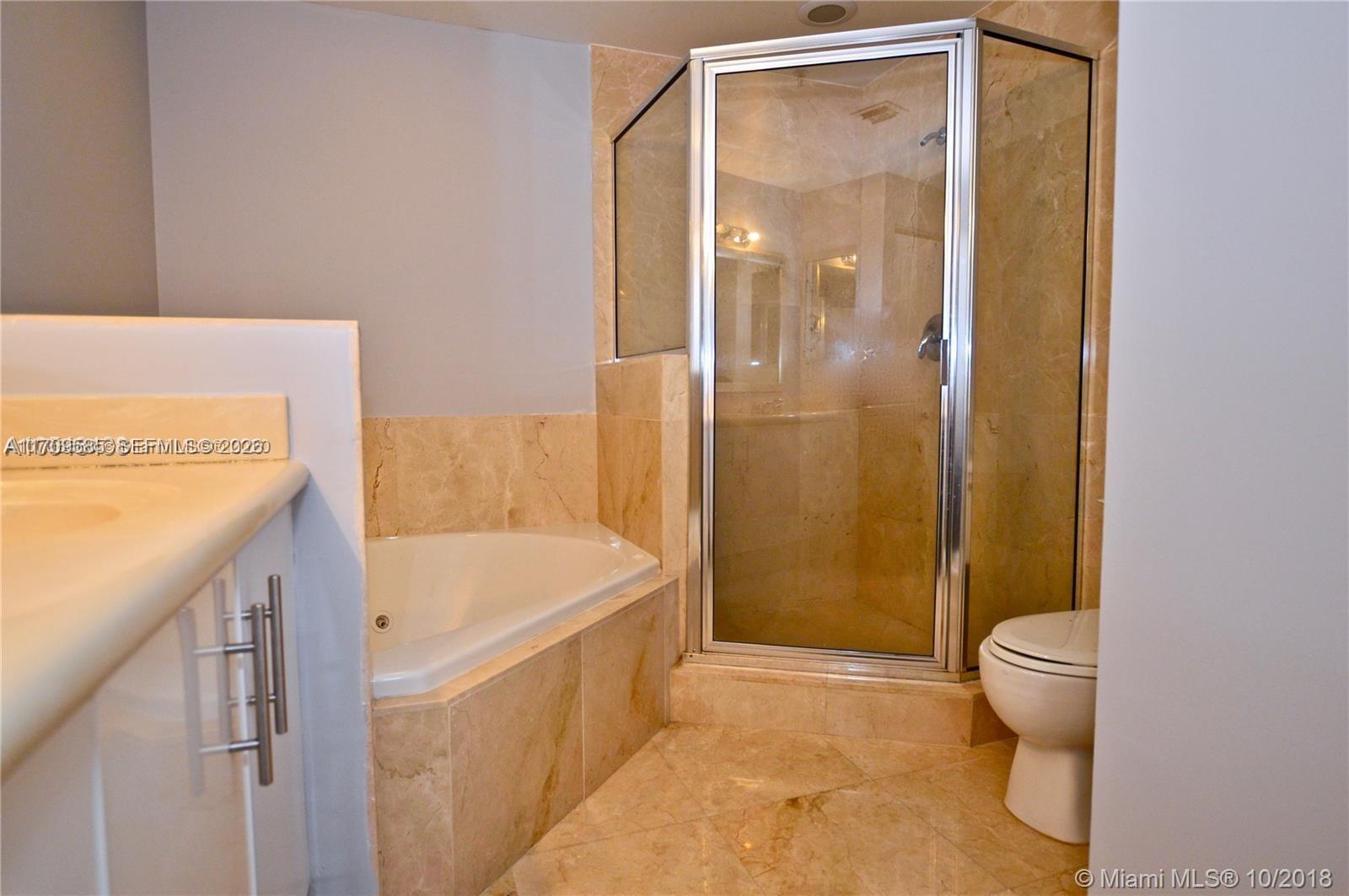 7900 Harbor Island Dr 806 Property Photo 19