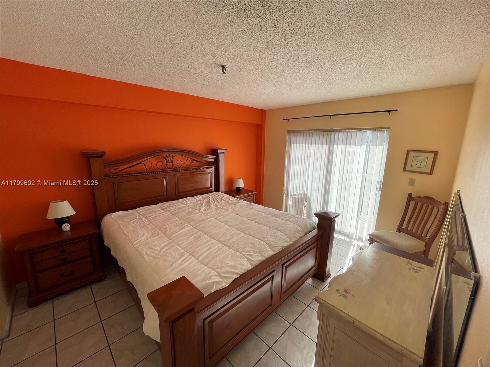 201 180th Dr 411 Property Photo 5