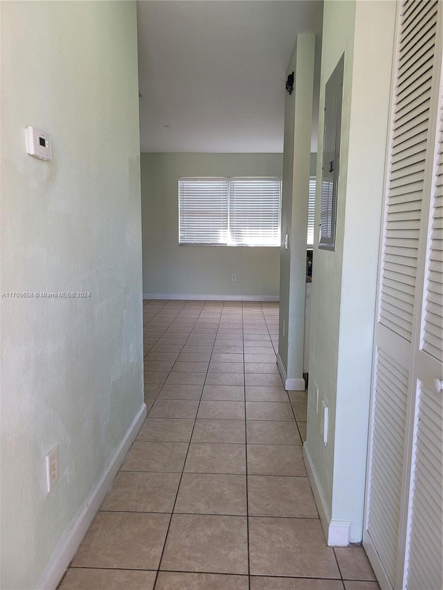 3365 Ne 14 Dr 201-16 Property Photo 3