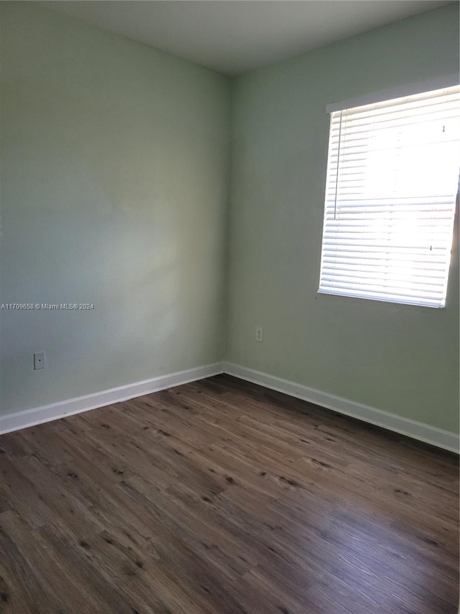 3365 Ne 14 Dr 201-16 Property Photo 13