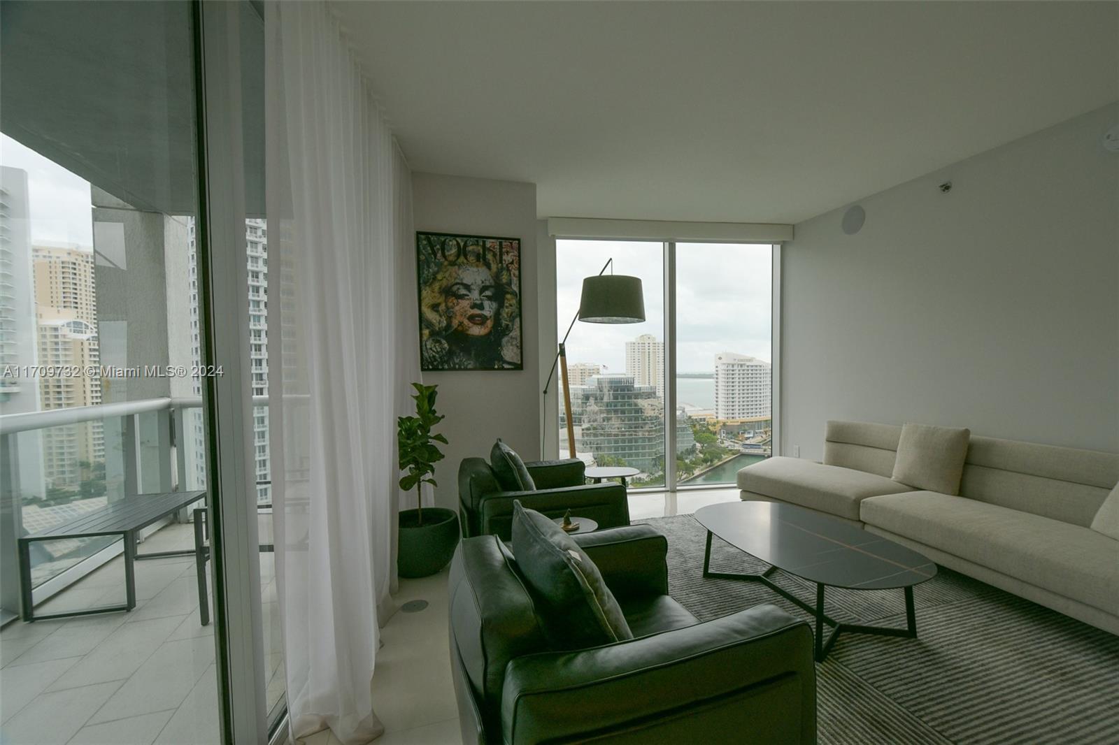 495 Brickell Ave 1902 Property Photo 10