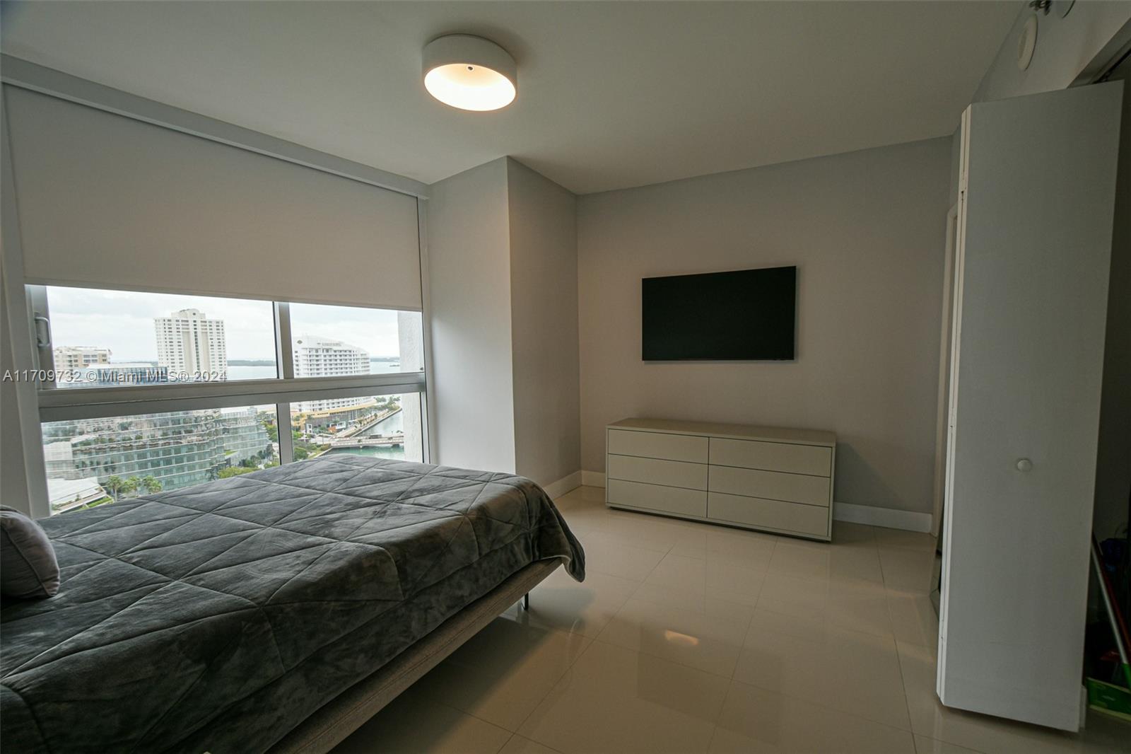 495 Brickell Ave 1902 Property Photo 16