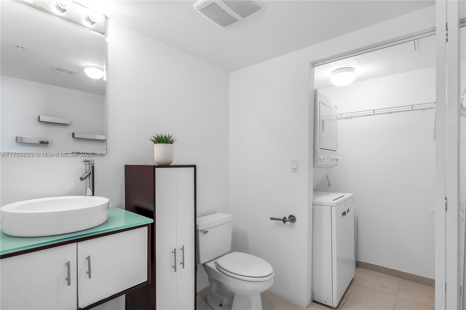 16699 Collins Ave 1610 Property Photo 12