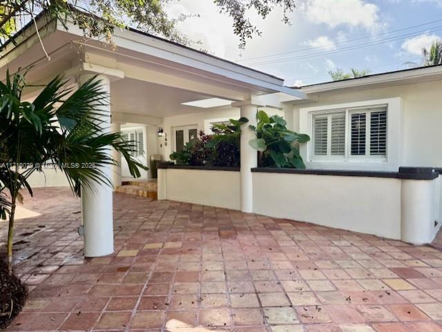 540 Perugia Ave Property Photo 4