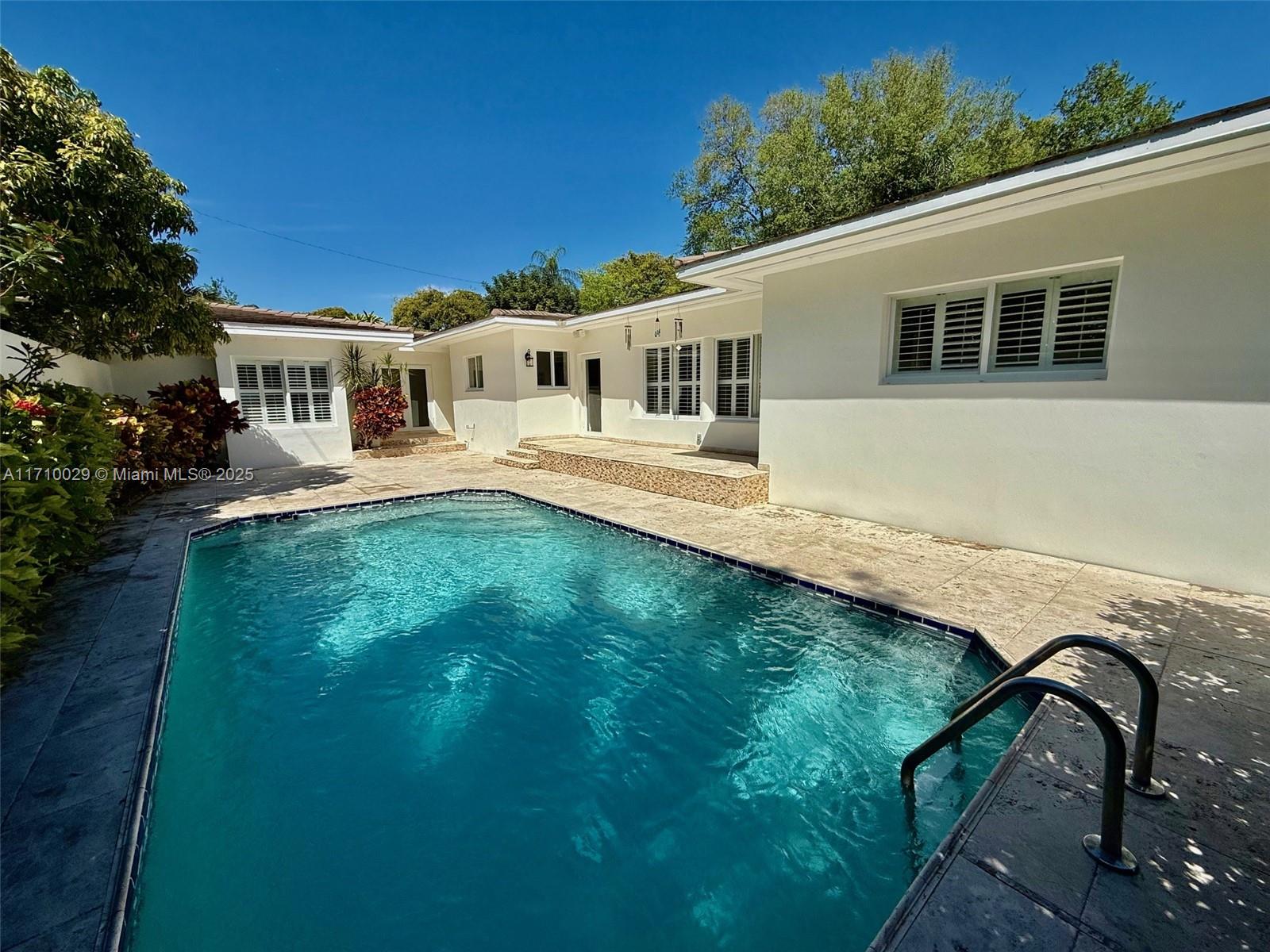 540 Perugia Ave Property Photo 16