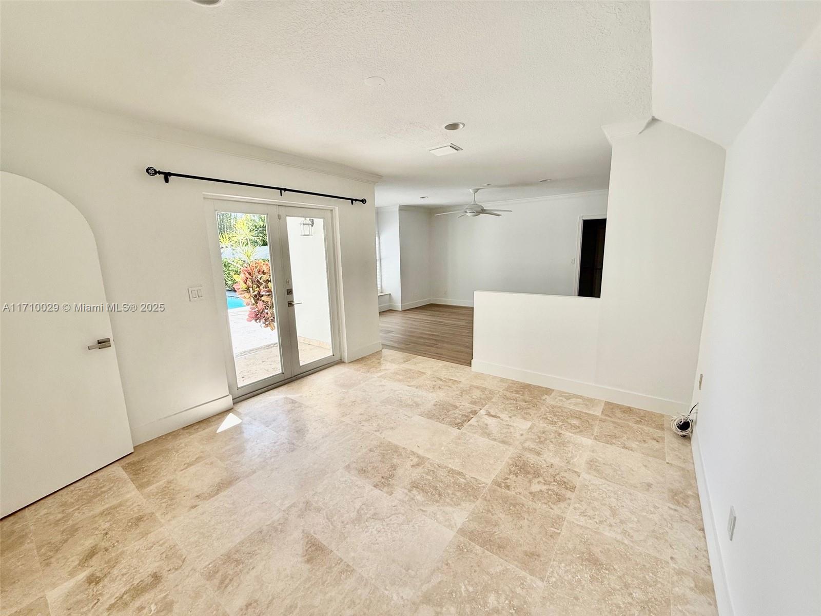 540 Perugia Ave Property Photo 17
