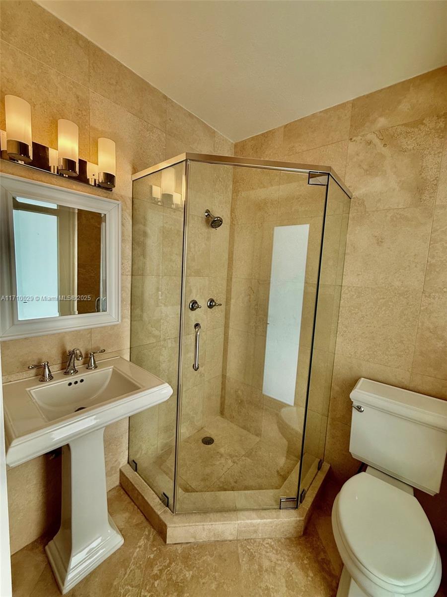 540 Perugia Ave Property Photo 32