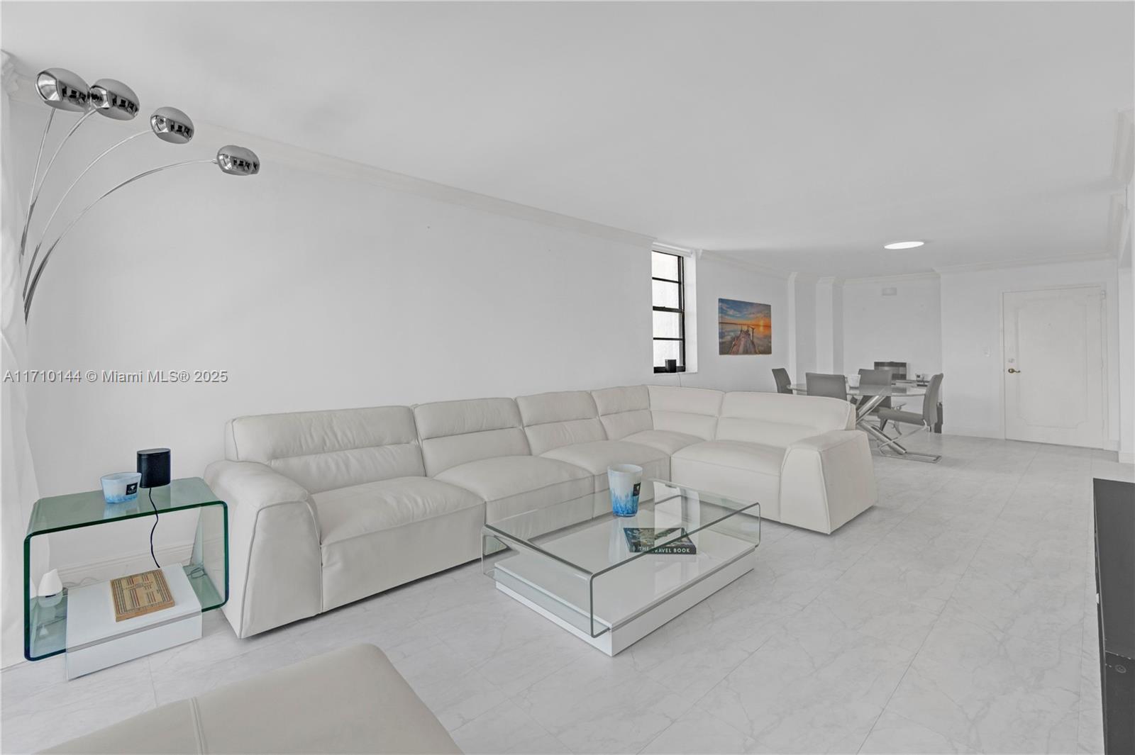 1600 S Ocean Dr 2f Property Photo 4