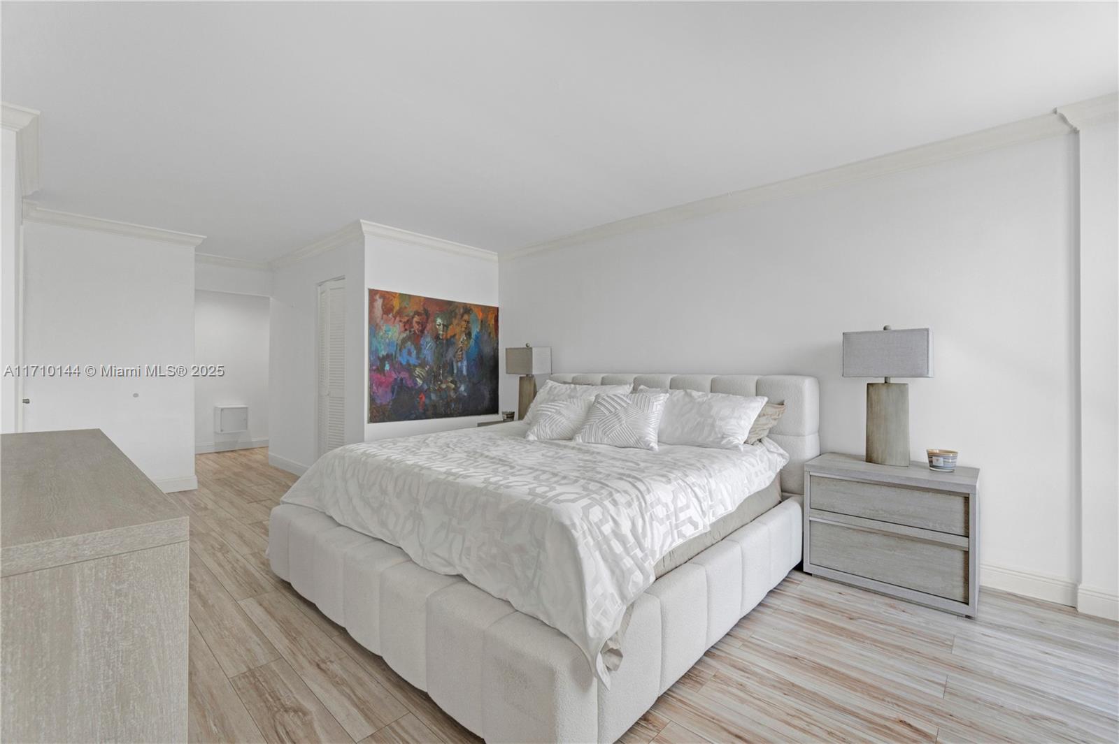 1600 S Ocean Dr 2f Property Photo 15