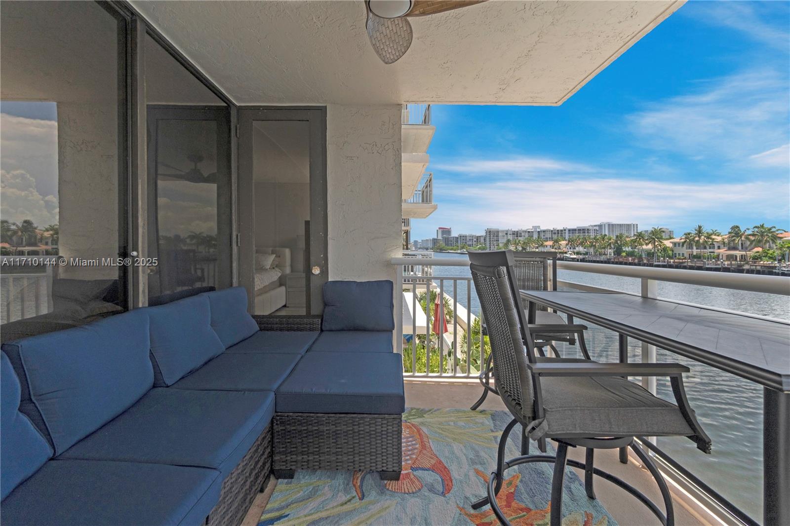 1600 S Ocean Dr 2f Property Photo 22