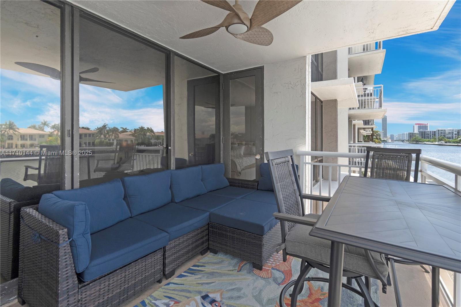 1600 S Ocean Dr 2f Property Photo 23