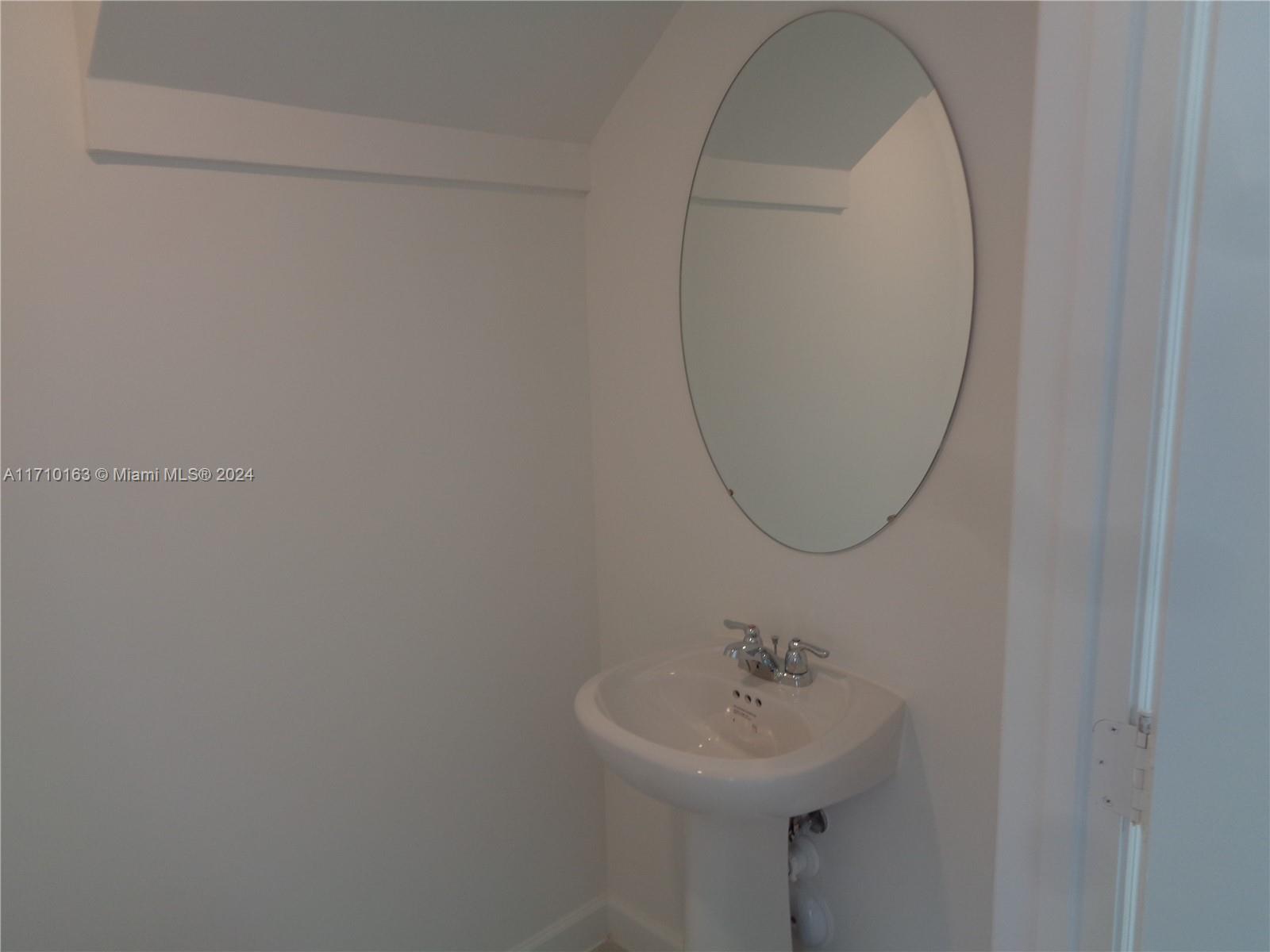 2514 Se 29 St 2514 Property Photo 18