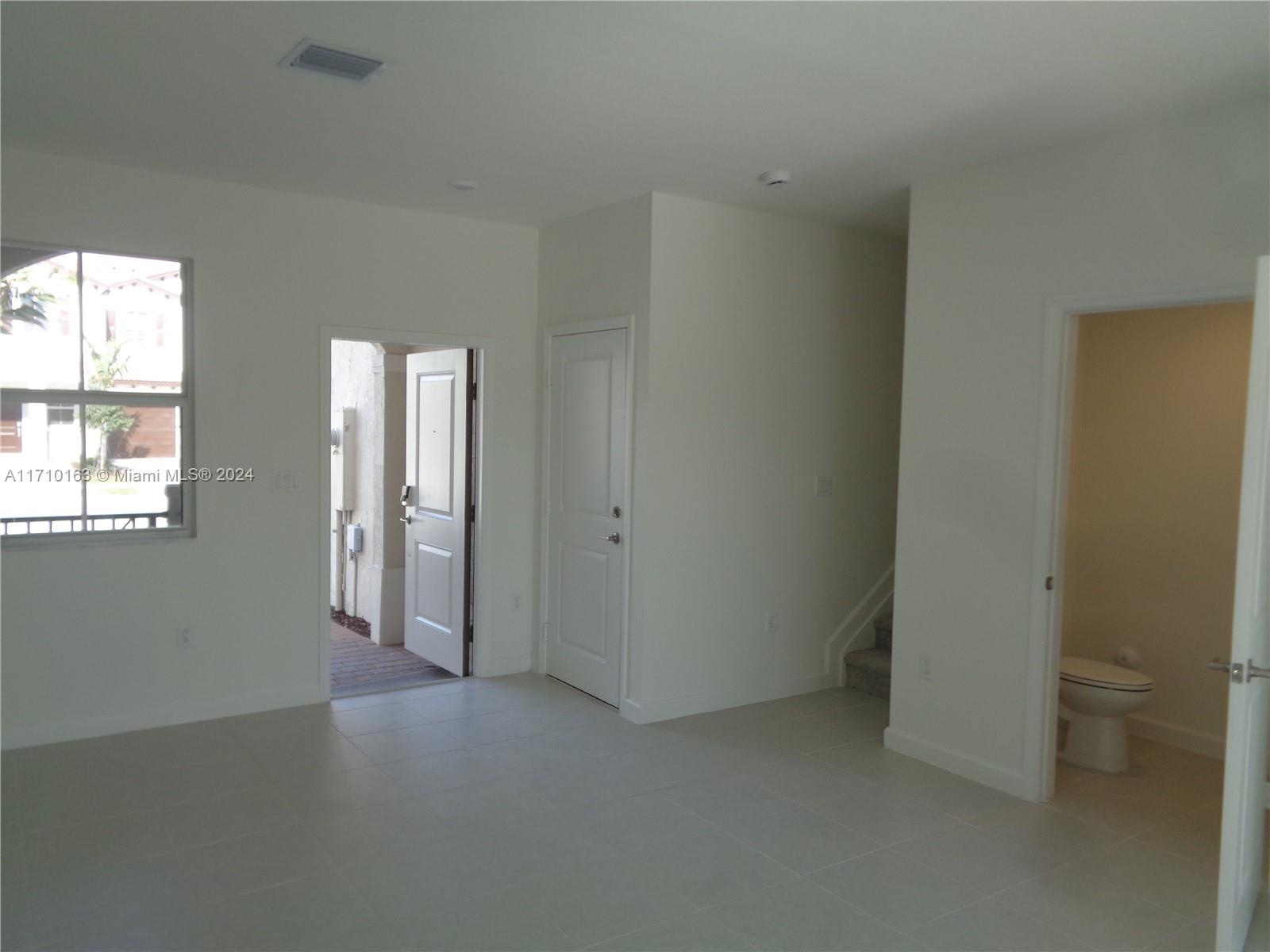 2514 Se 29 St 2514 Property Photo 20