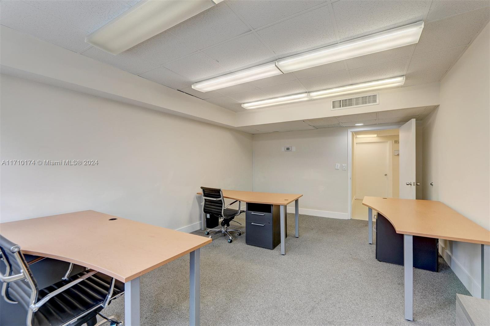 825 Brickell Bay Dr 246- 7 Property Photo 4