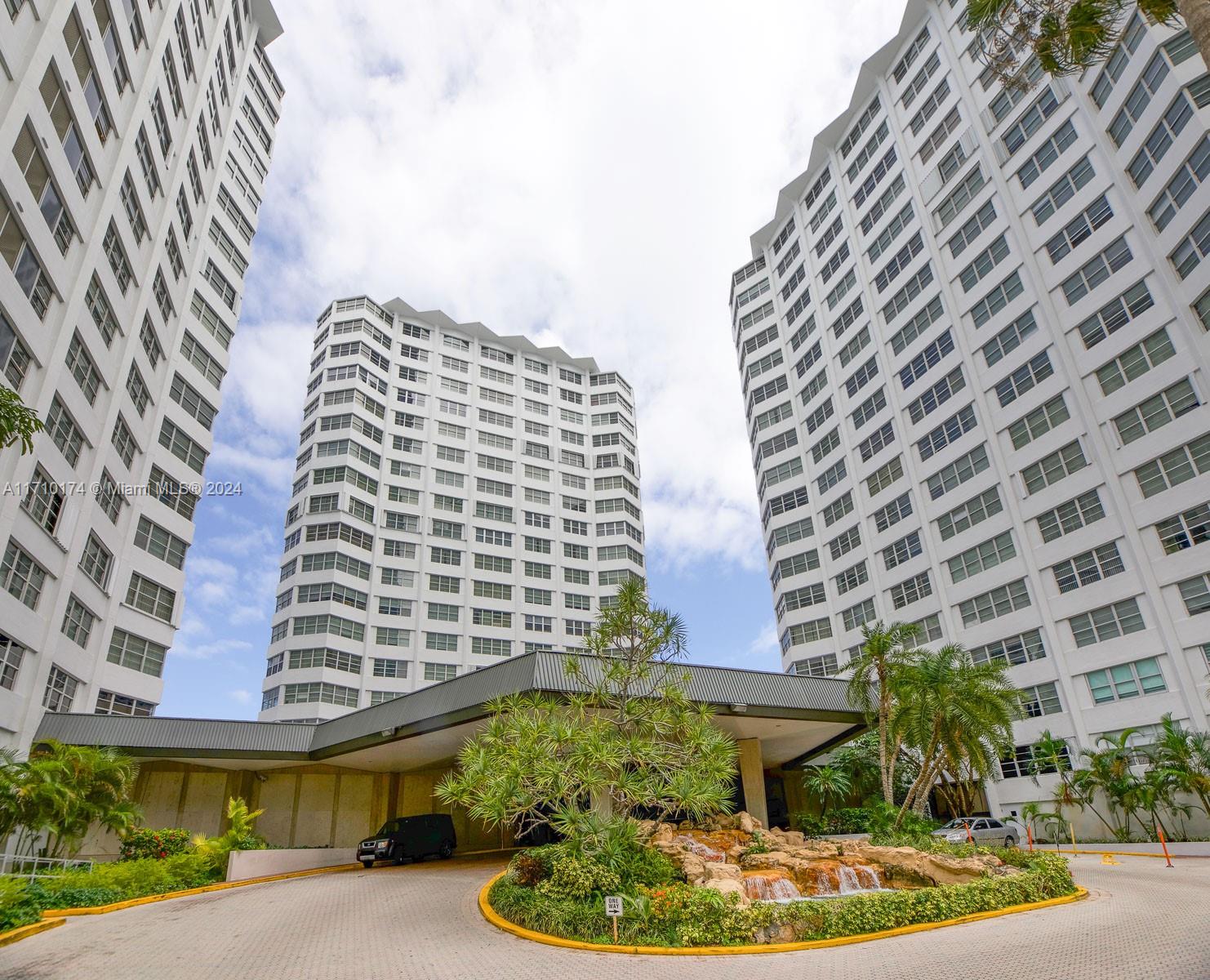825 Brickell Bay Dr 246- 7 Property Photo 8