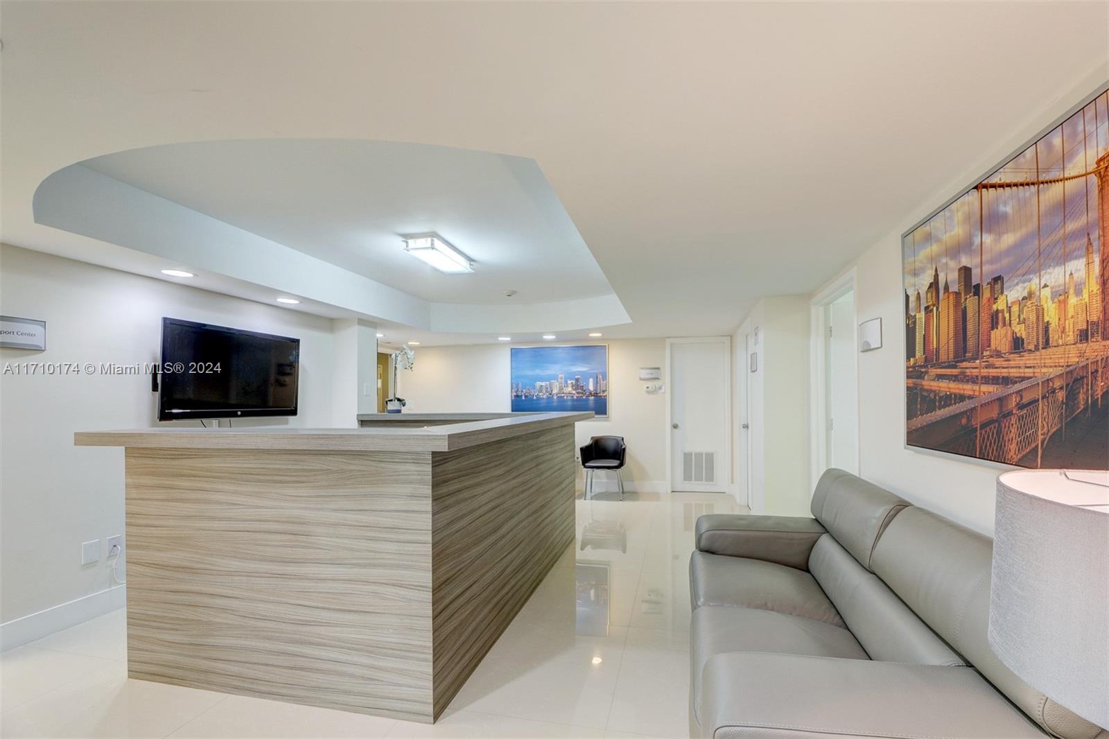 825 Brickell Bay Dr 246- 7 Property Photo 14