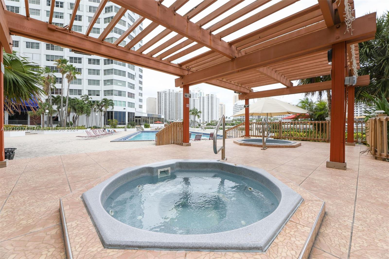 825 Brickell Bay Dr 246- 7 Property Photo 24