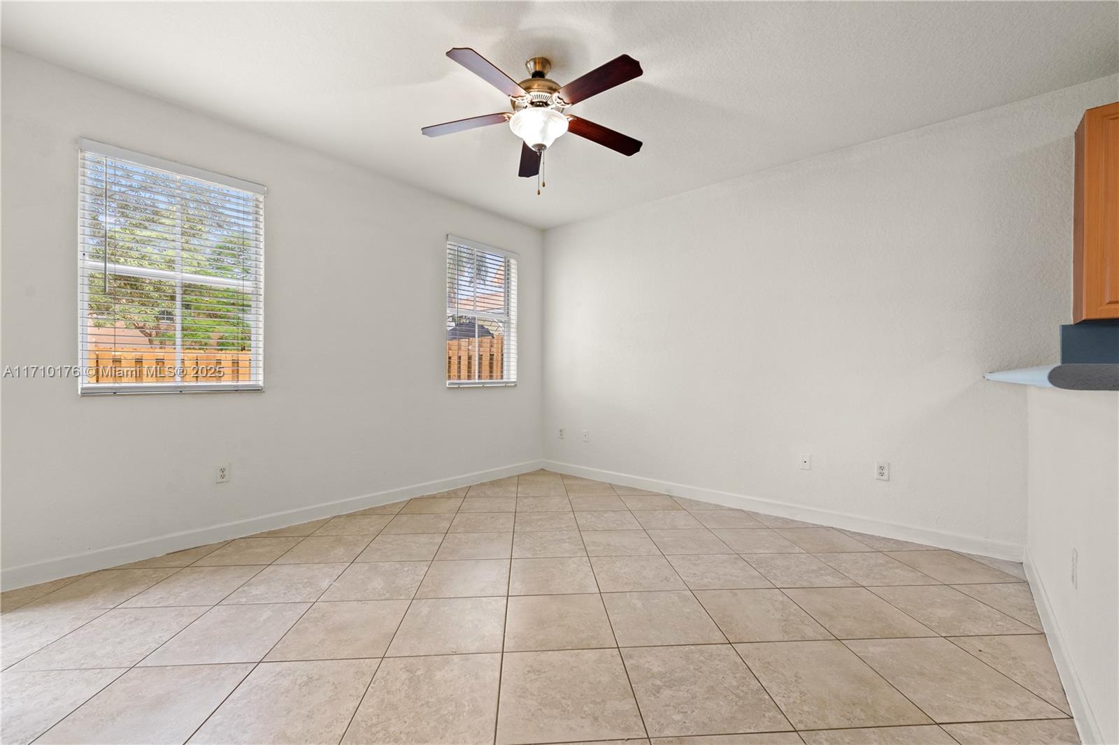 2473 Se 15th Ct Property Photo 10