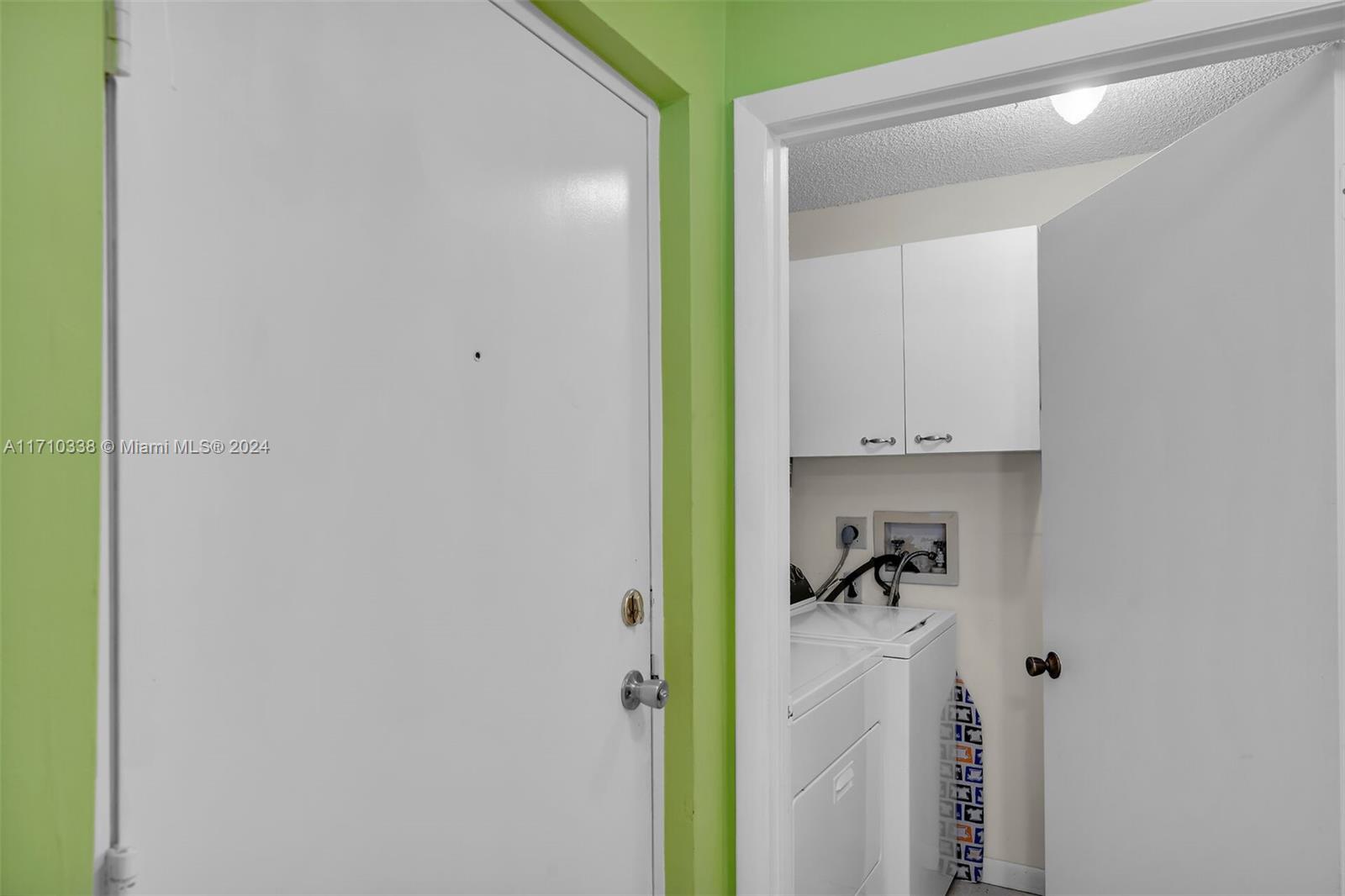 9867 Leeward Ave 0 Property Photo 21