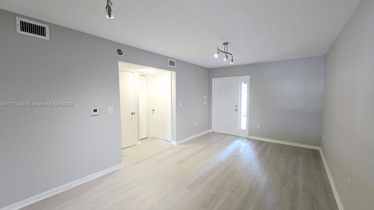 2920 Se 13th Ave 103-51 Property Photo 46