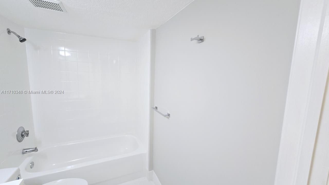 2920 Se 13th Ave 103-51 Property Photo 51