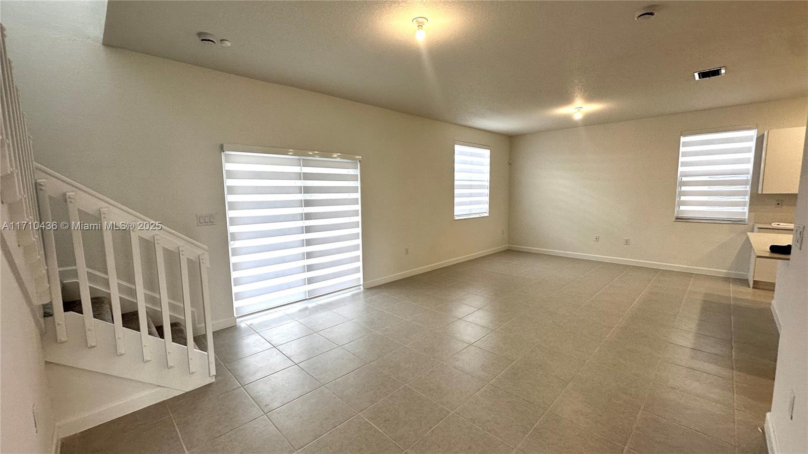2414 Se 24 Ave 2414 Property Photo 6