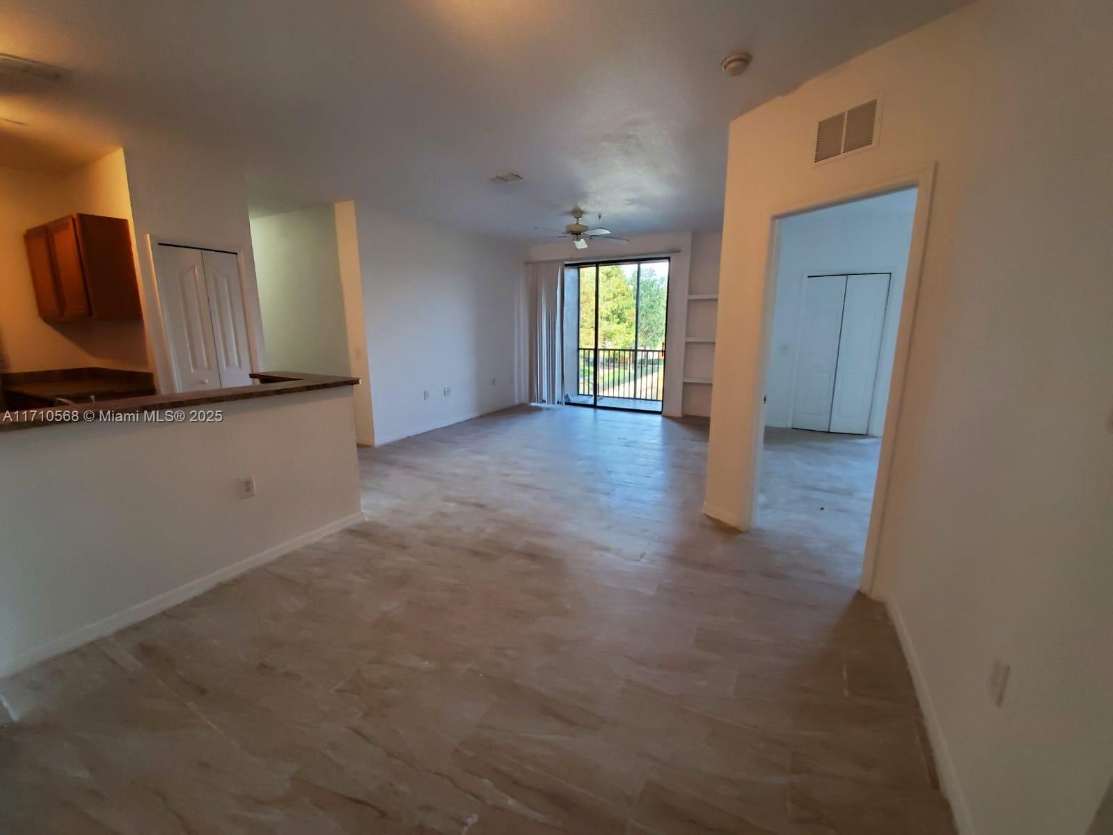6141 Metrowest Blvd 206 Property Photo 1