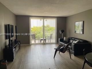 6940 Miami Gardens Dr 1-424 Property Photo 1