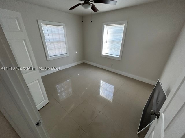 3529 Nw 34th St Back Property Photo 8