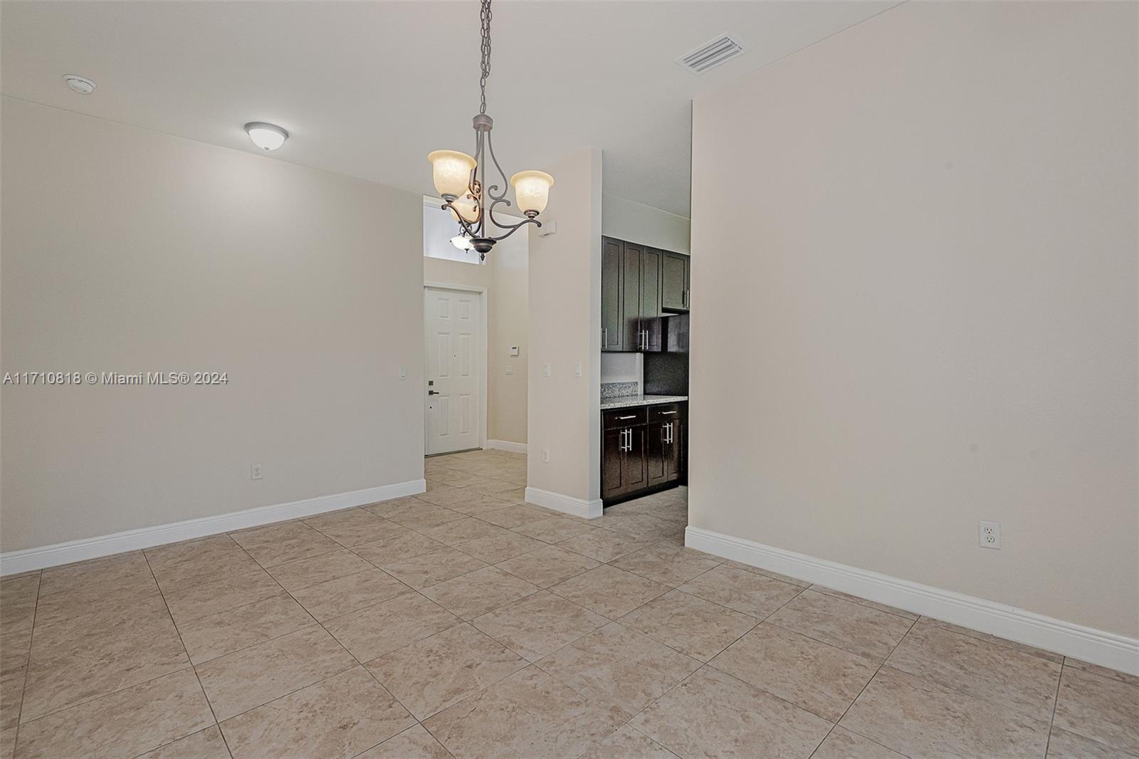 9334 Sw 173rd Ter Property Photo 8