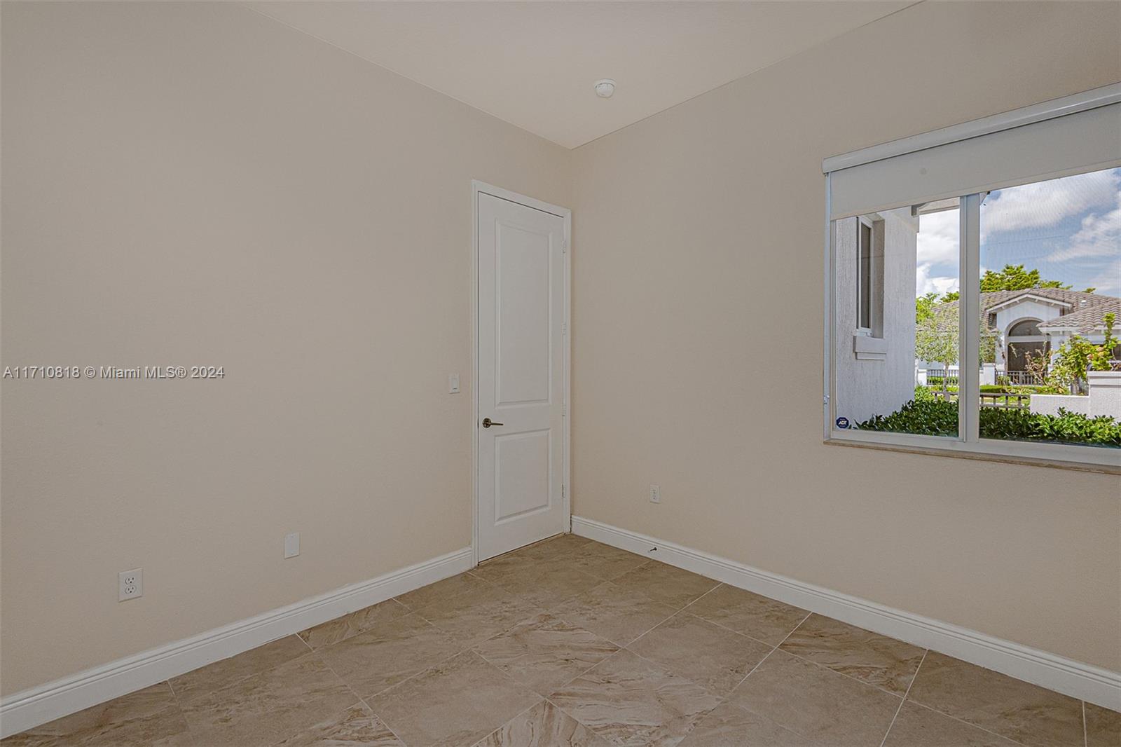 9334 Sw 173rd Ter Property Photo 23