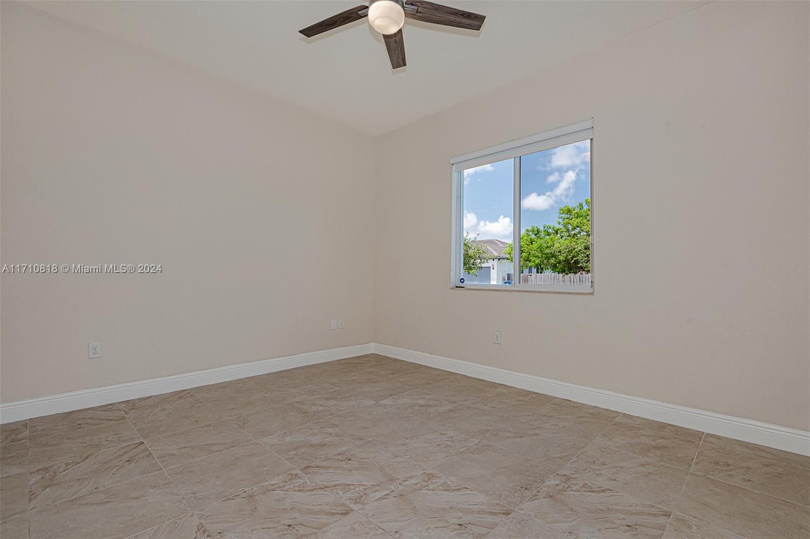 9334 Sw 173rd Ter Property Photo 24
