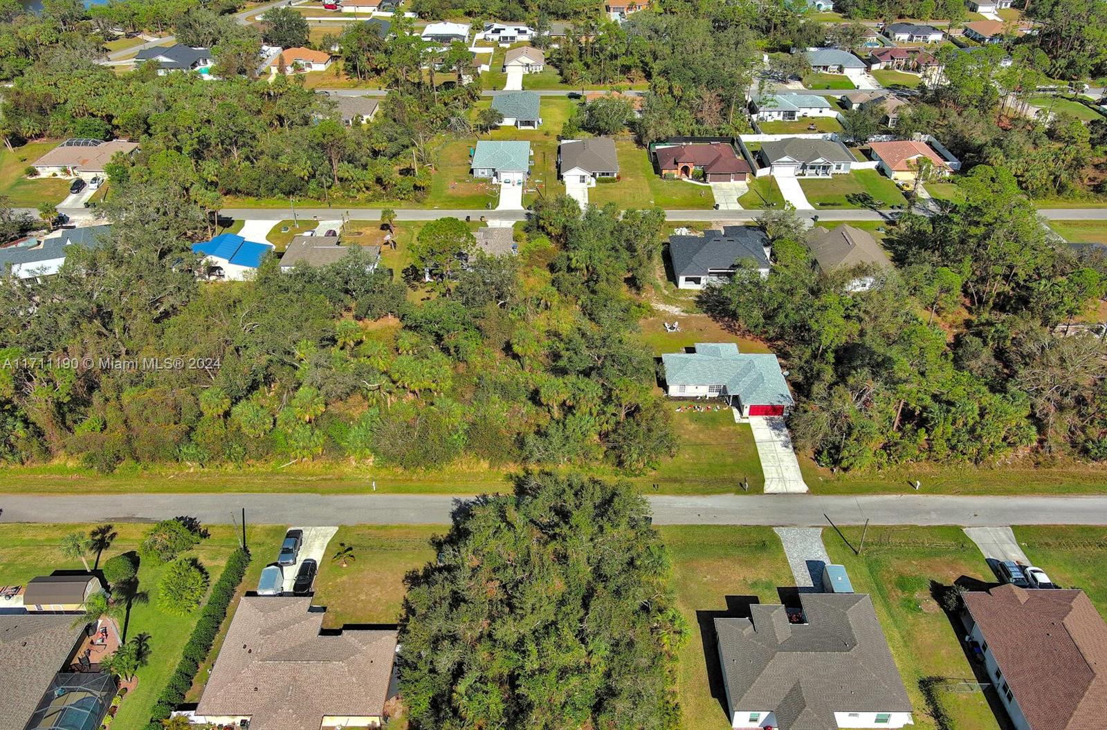 #2 Sargon Ave Property Photo 6