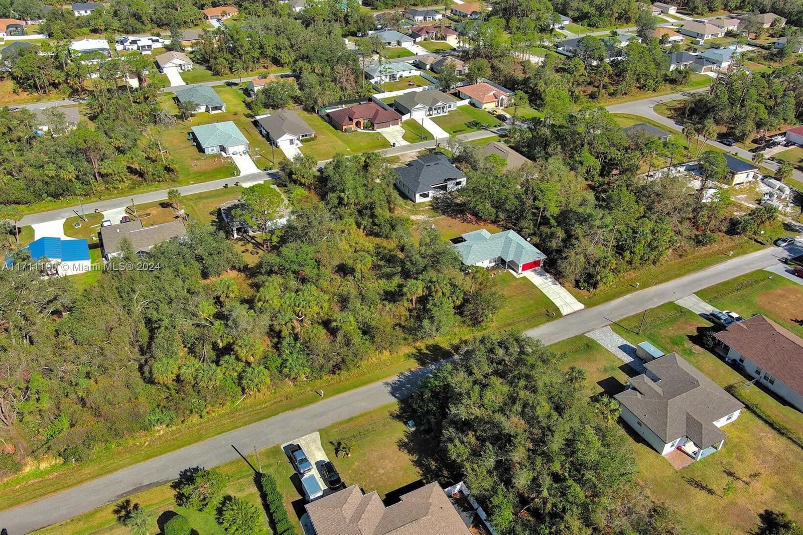 #2 Sargon Ave Property Photo 9
