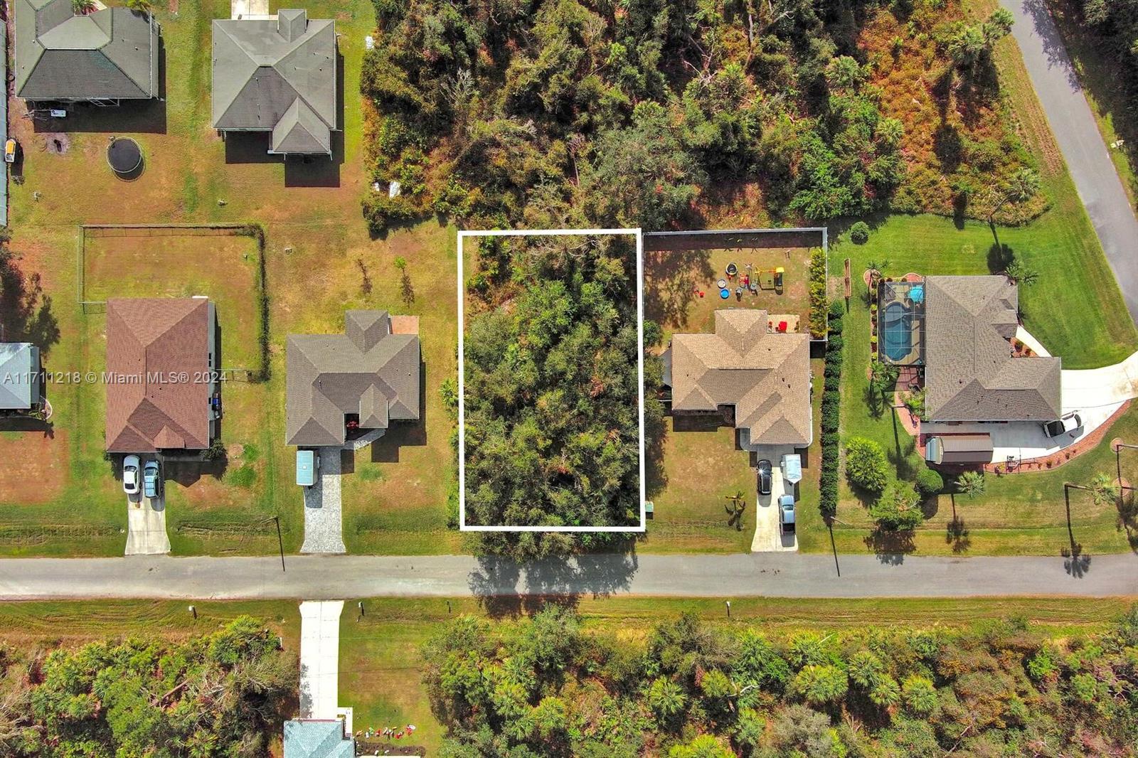 #3 Sargon Ave Property Photo 2
