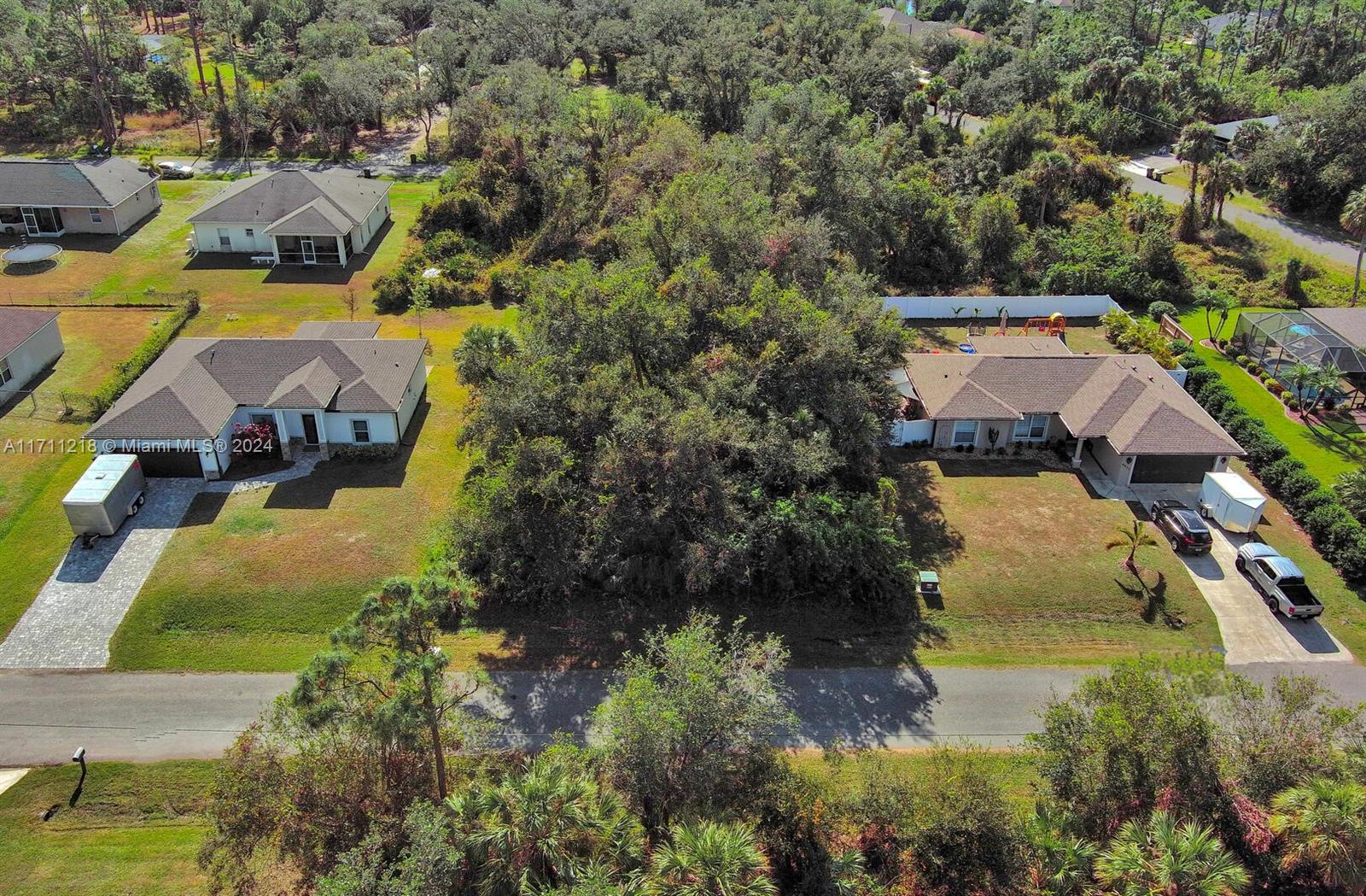 #3 Sargon Ave Property Photo 6