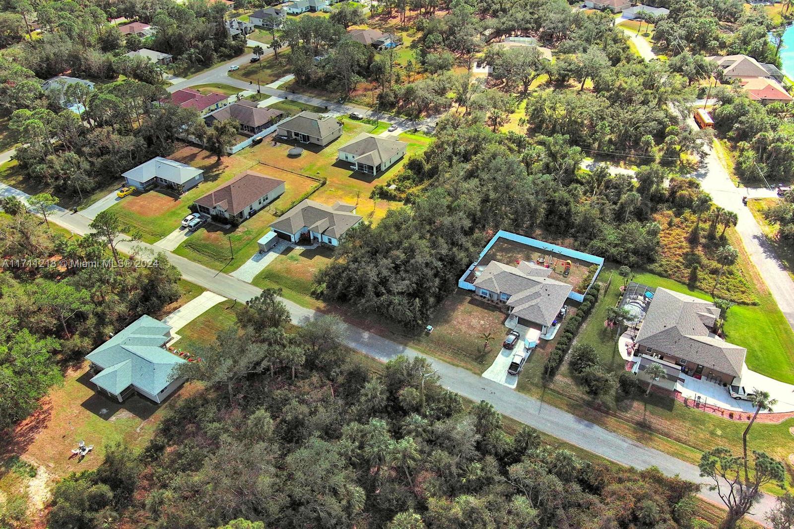 #3 Sargon Ave Property Photo 9