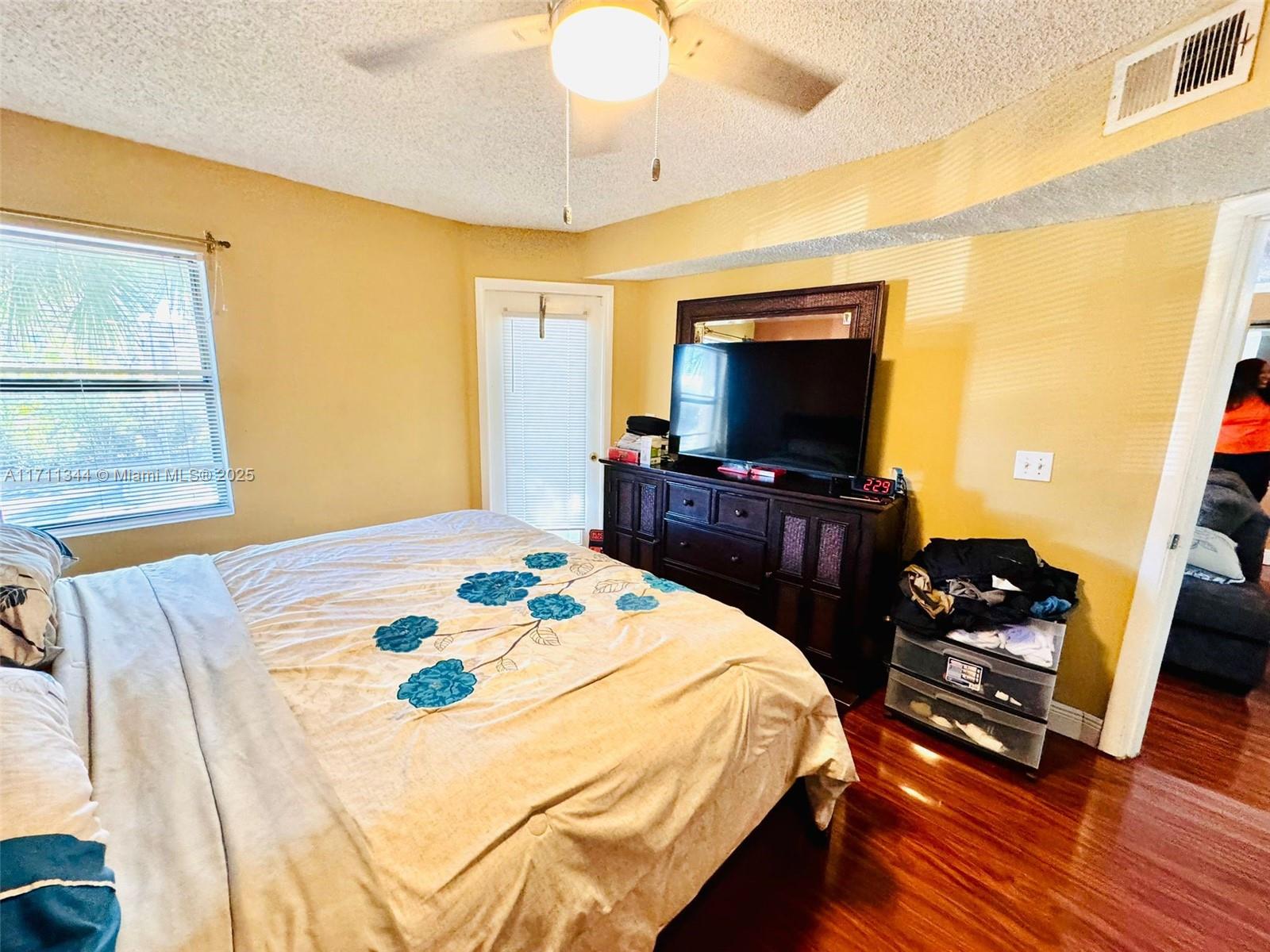 9999 Summerbreeze Dr 805 Property Photo 15