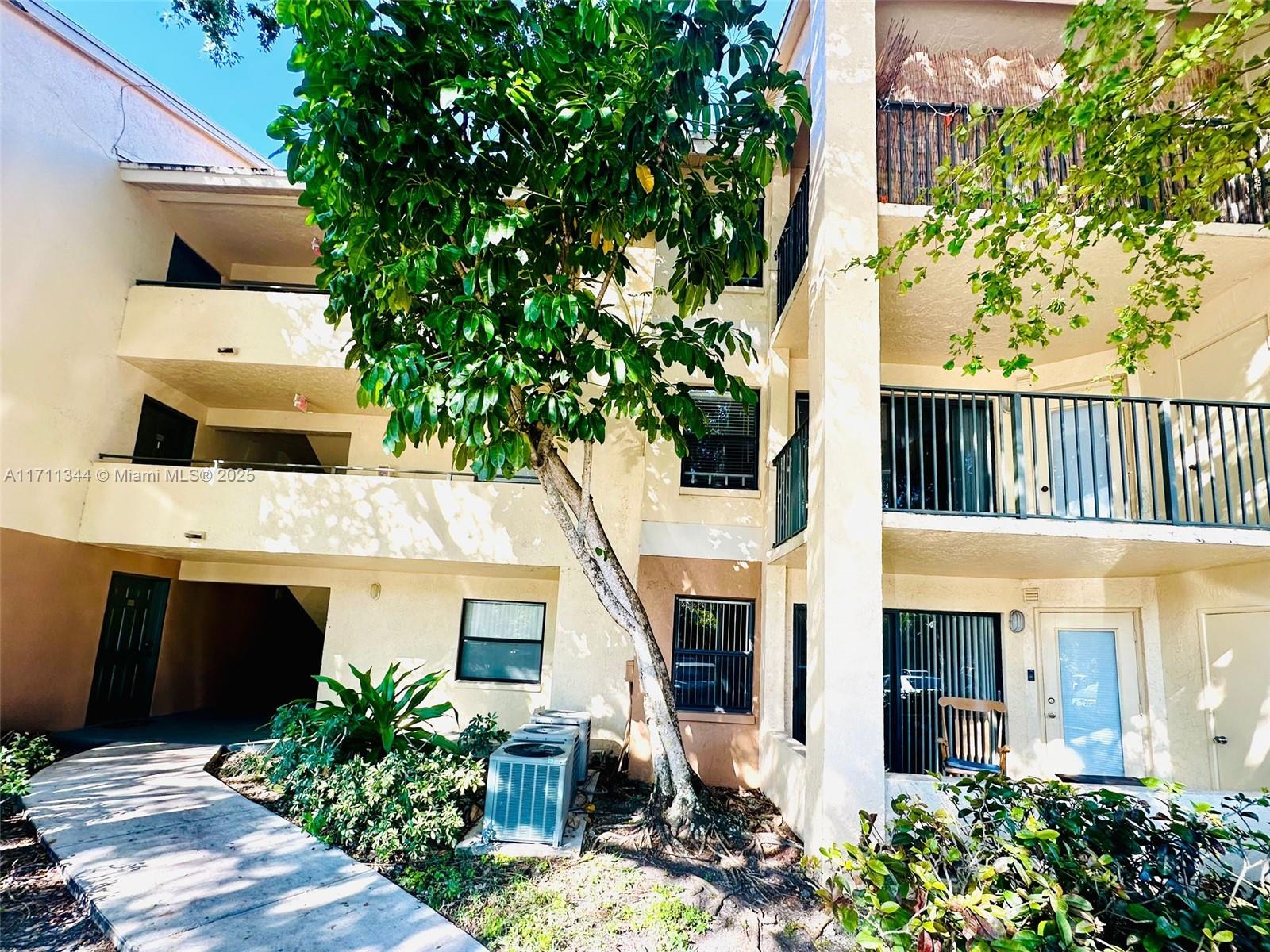 9999 Summerbreeze Dr 805 Property Photo 27