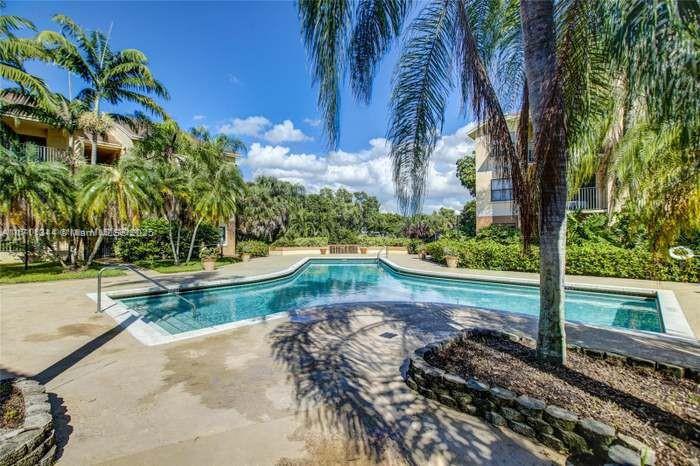 9999 Summerbreeze Dr 805 Property Photo 32