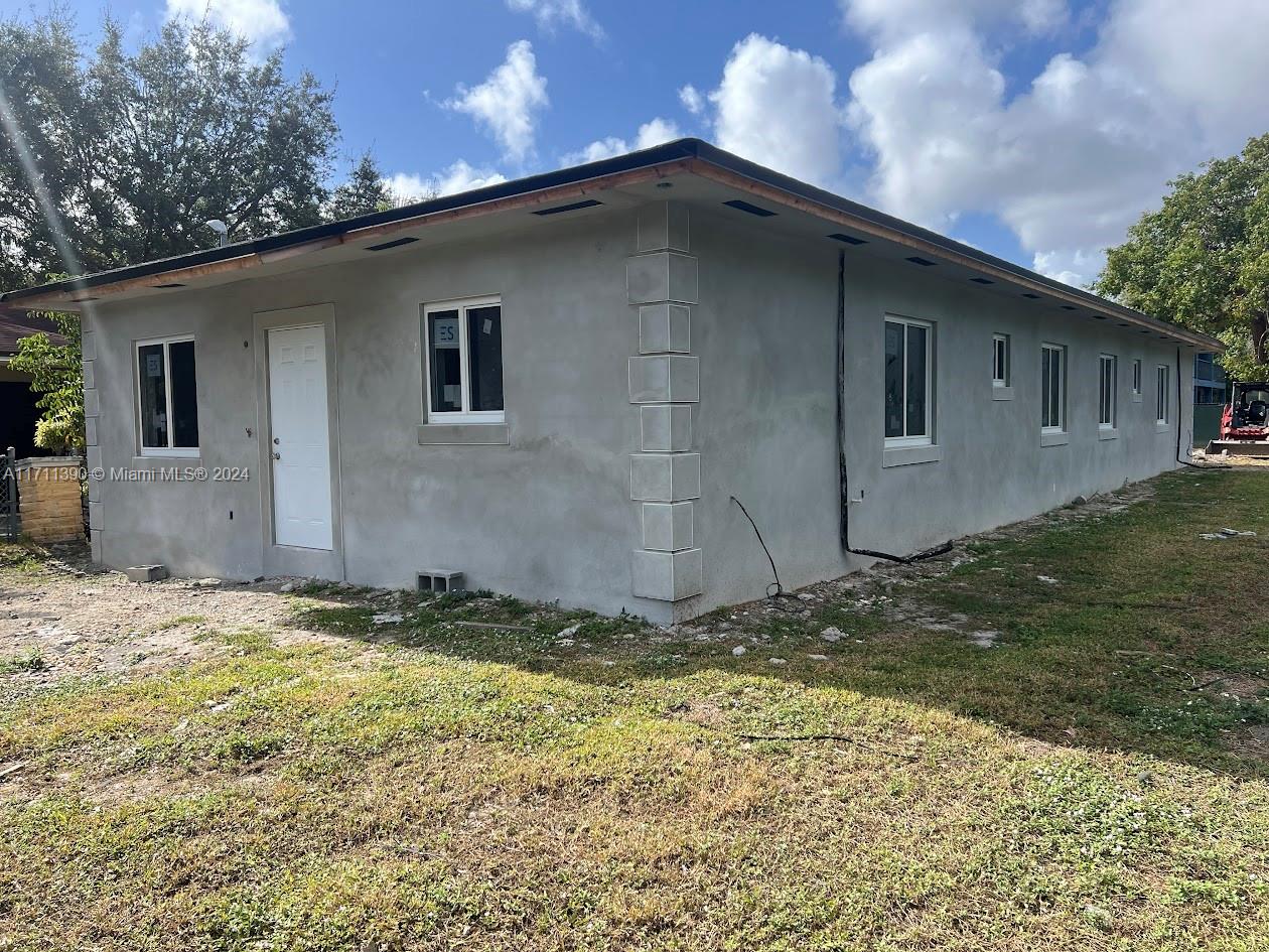 9254 NW 3rd Ave Property Photo 1
