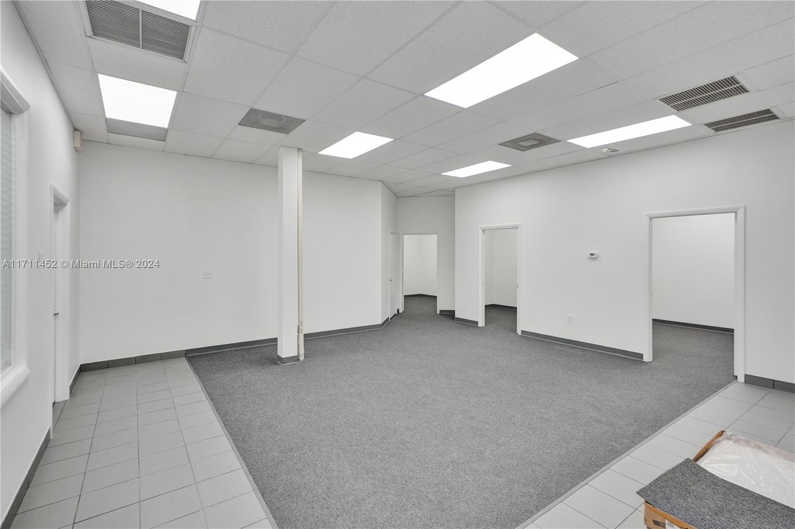 1920 N Commerce Pkwy Property Photo 23