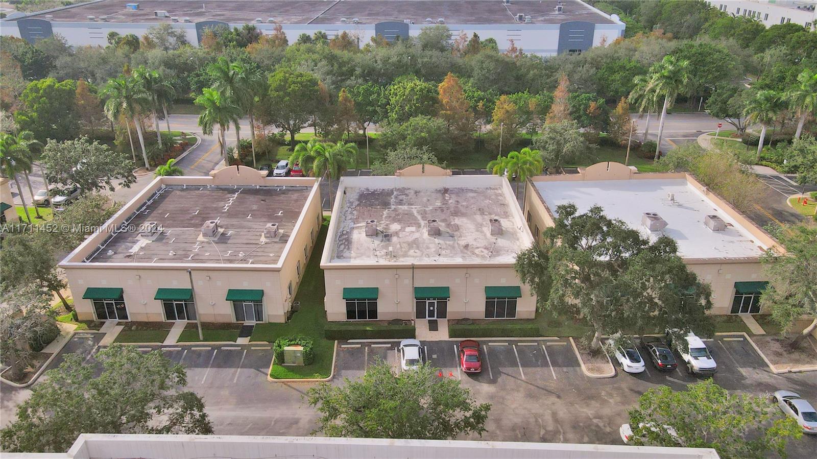 1920 N Commerce Pkwy Property Photo 42