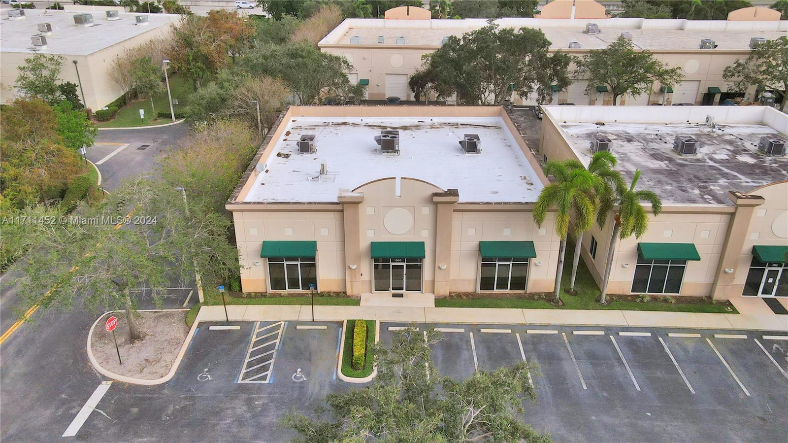 1920 N Commerce Pkwy Property Photo 45