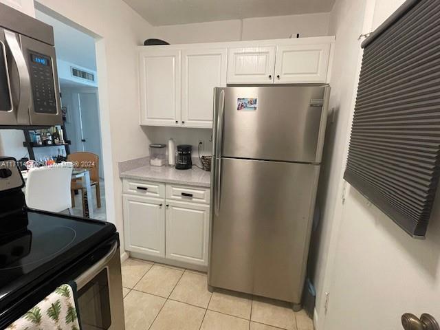 1560 Mckinley St 101w Property Photo 6