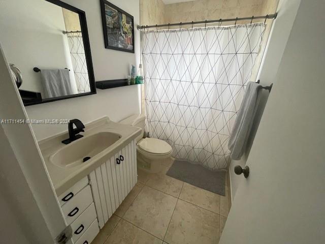 1560 Mckinley St 101w Property Photo 11