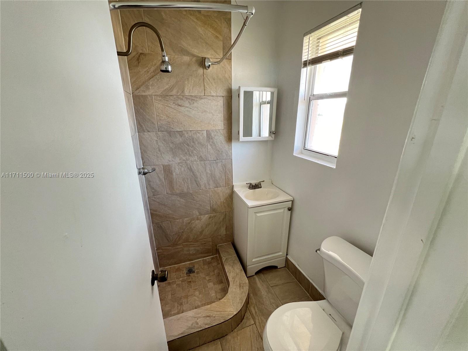 7535 Nw 4th Ct 1 Property Photo 5