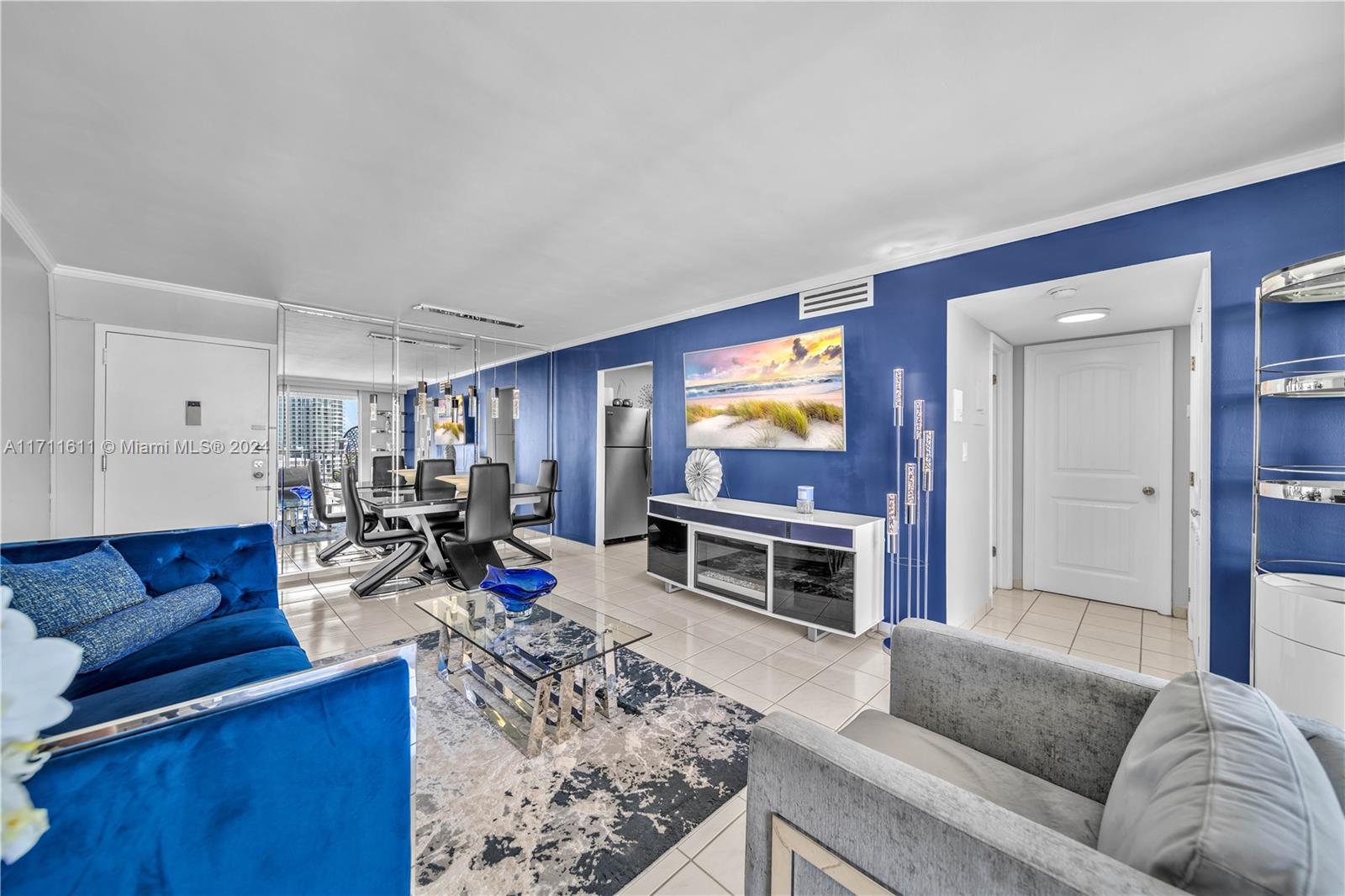 6900 Bay Dr 11i Property Photo 2